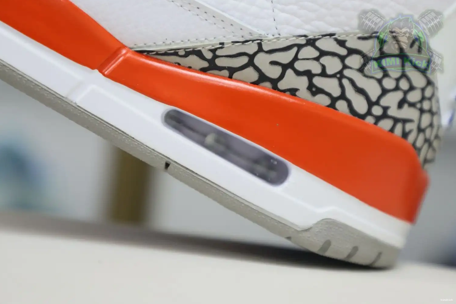 RETRO AIR JORDAN Kimikick 3 'KNICKS' 0423